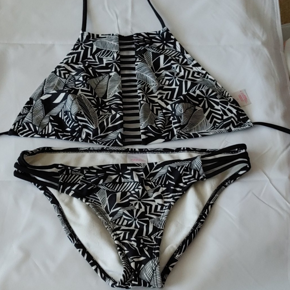 Exhilaration swim set or separate